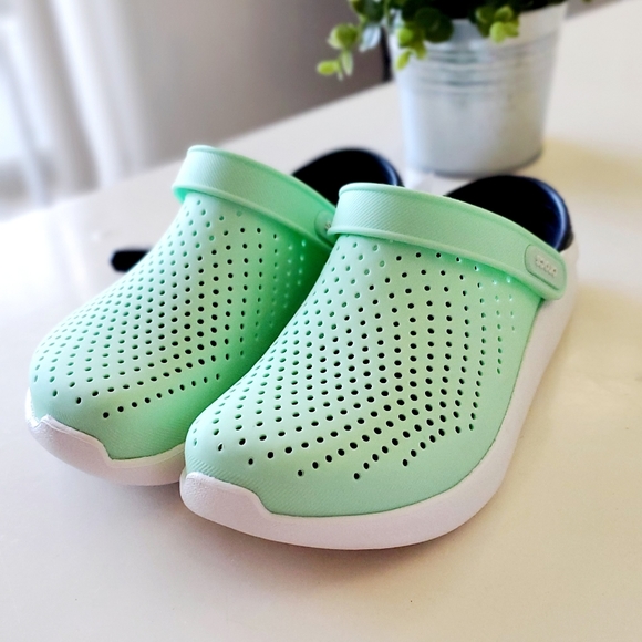 Crocs LiteRide Clog - Picture 8 of 8